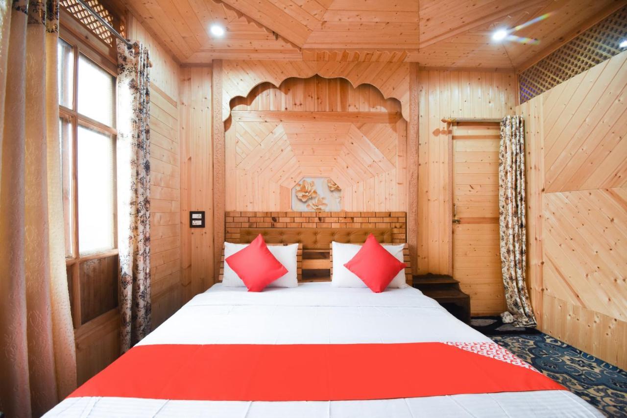 Oyo 66637 Merlin Group Of Houseboats Hotel Srinagar  Luaran gambar
