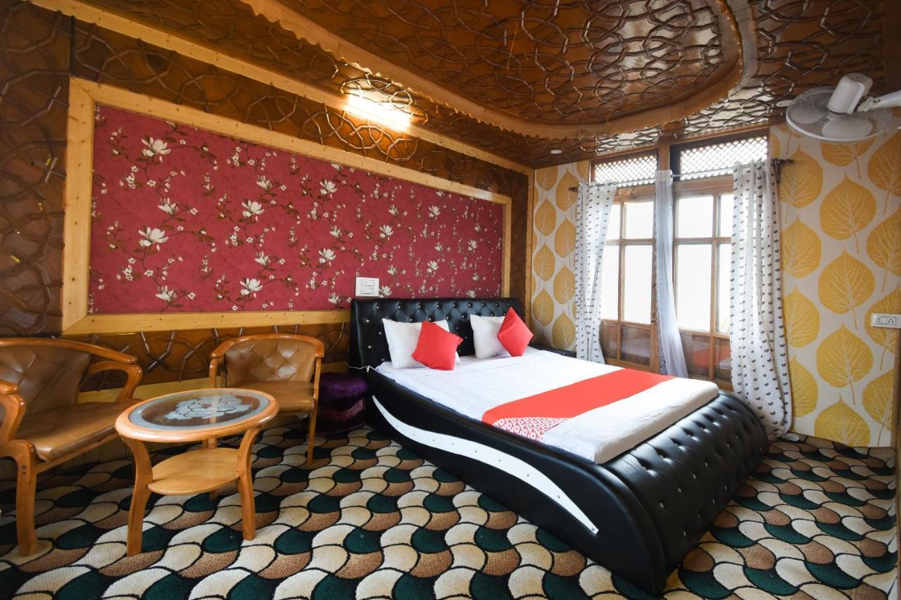 Oyo 66637 Merlin Group Of Houseboats Hotel Srinagar  Luaran gambar
